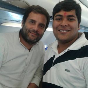 Vikas Verma with Rahul Gandhi.jpg